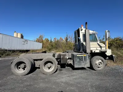 Used 2011 OTTAWA YARD SPOTTER Tow Tractors Pennsylvania US | Proxy Equipment #1385294