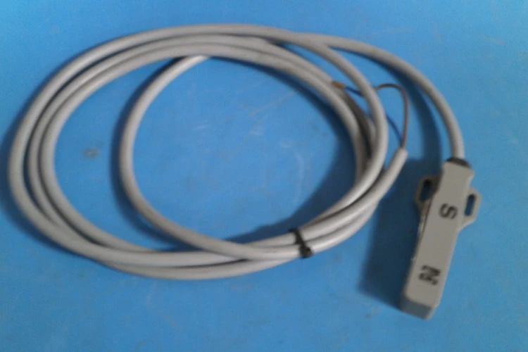 Used ELOBU Proximity Switch Sensors Arizona US | ASSET CONVERSION SPECIALISTS, INC. #321639