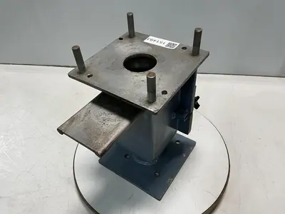USED METAL FABRICATOR NO MODEL NUMBER / NO TAG