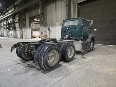 1995 Ford Aeromax L-9000 Yard Tractor, 634,335.5 Miles Indicated (LOCATION: Batavia, OH)