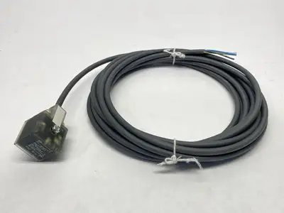 VAD3C-4-1-228/5 M | Valve Connector Single Ended Cordset 5m - New Other