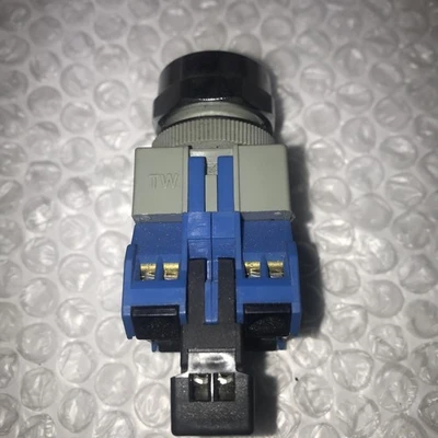 NEW IDEC AYLW49920DN-R-120V