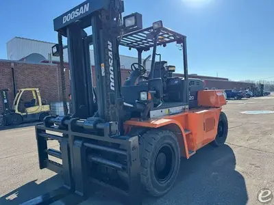 USED 2017 DOOSAN D120S-7