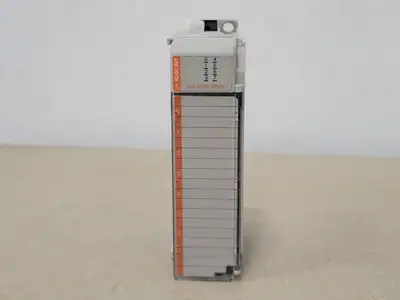 USED ALLEN BRADLEY 1769-OW8I