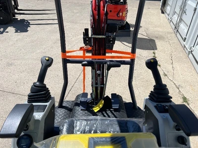 2025 CFG Mini Excavator (MX15RX)