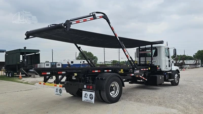 New | in-Stock 2027 MACK MD7 Rolloff Trucks Texas US | Roll Off Truck World #1491899