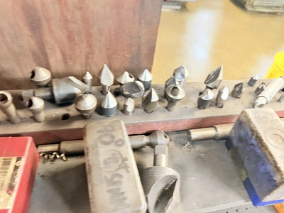 Used _UNKNOWN_ _UNKNOWN_ Chamfering & Deburring Tools Michigan US | Miedema Asset Management Group #1292834