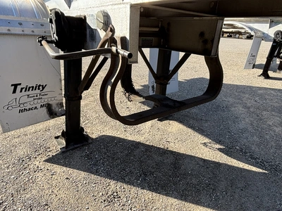 Used 2017 WALKER MILK TANKER TRAILER Liquid Supply Trailers Michigan US | Miedema Asset Management Group #1709464