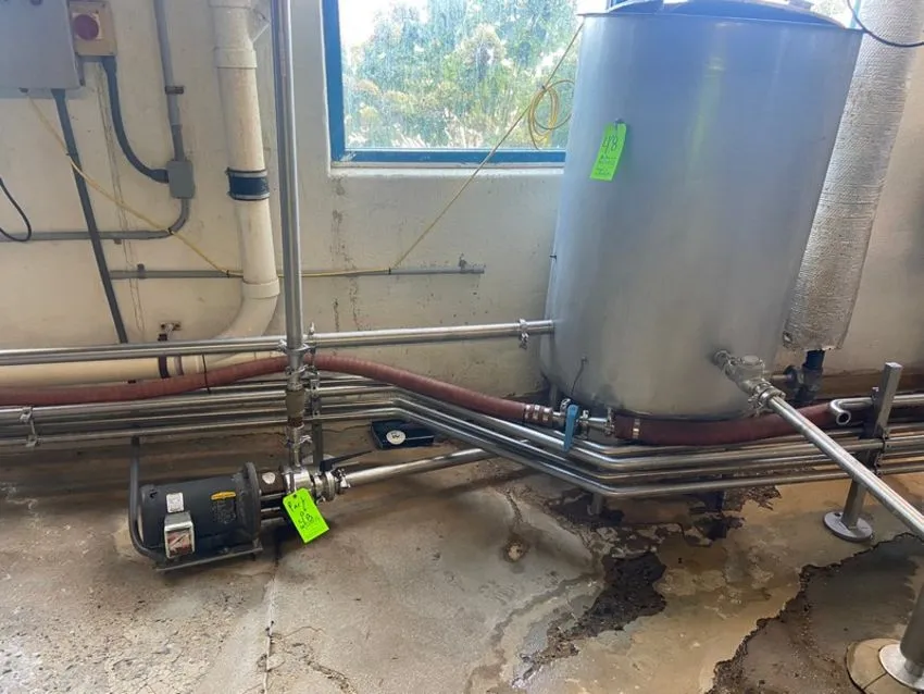 200 Gallon Vertical Stainless Steel Tank