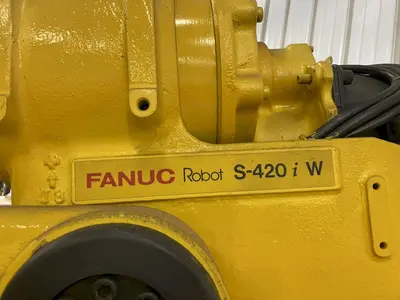 USED FANUC S-420IW