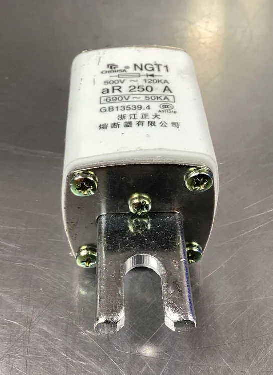 Used CHNUSA _UNKNOWN_ Fuses | Palmetto Automation #1156980