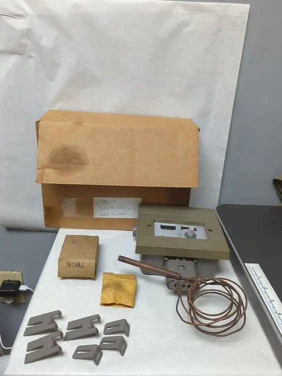 Used HONEYWELL T654A 1552 2 Industrial Controls Ohio US | Surplus Asset Holdings #1237581