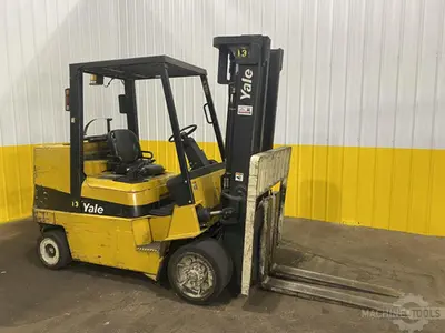 USED 2002 YALE GLC120M