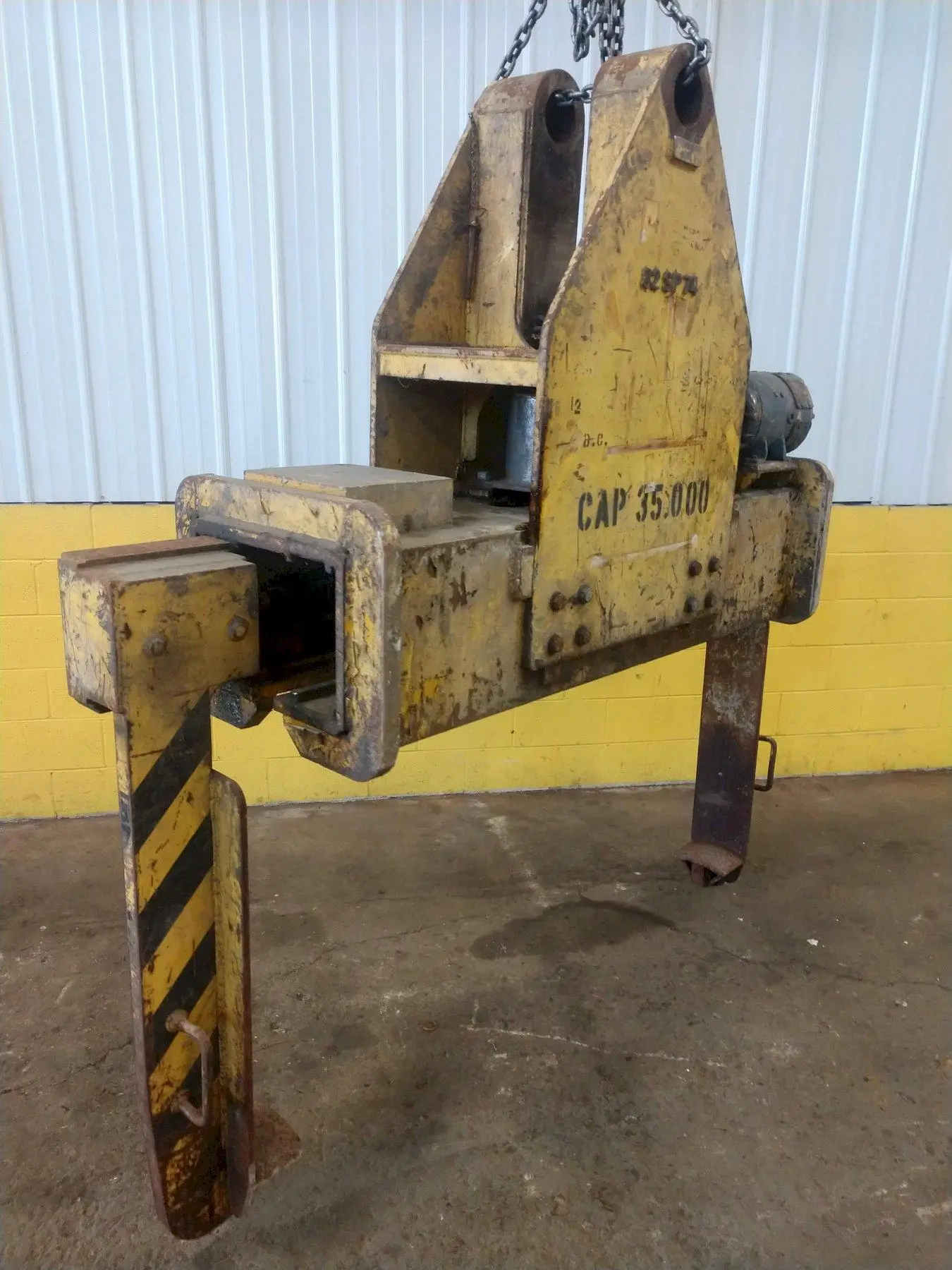 35,000 LBS 17.5 TON X 48" TO 76" X 60" OD BRADLEY CRANE MOTORIZED COIL GRAB: STOCK 13238