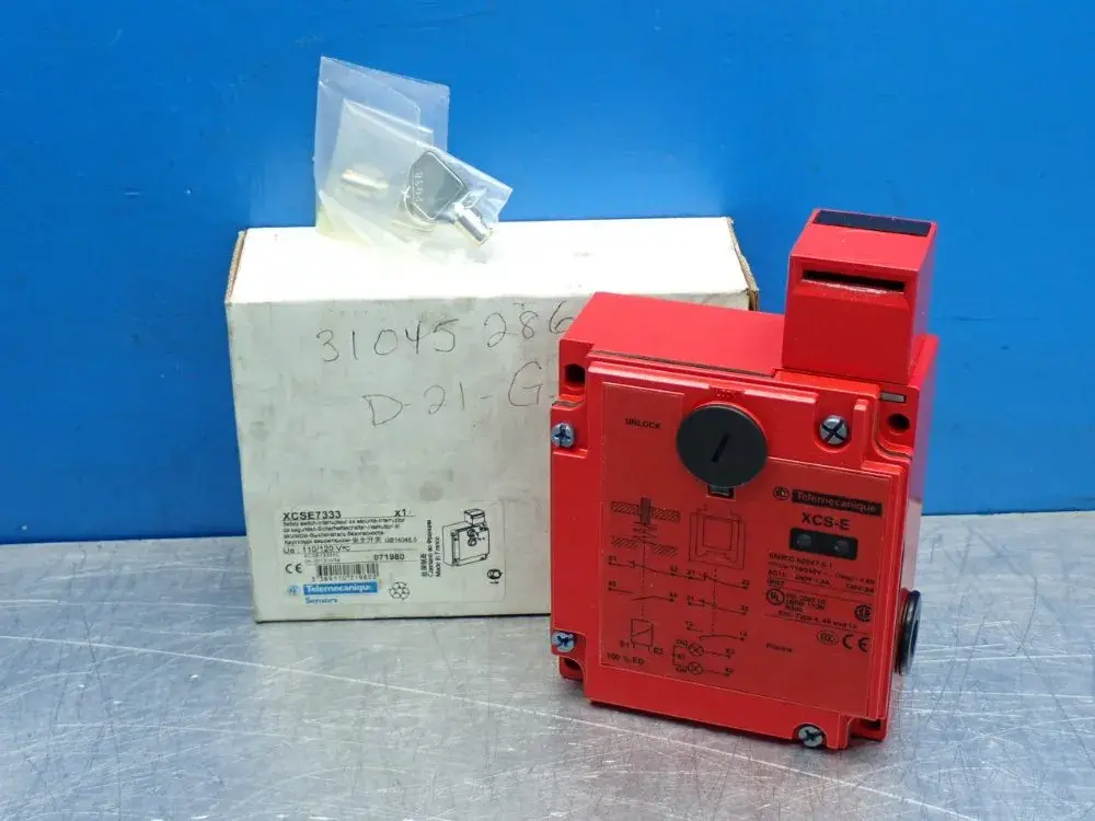 NEW EATON XCSE7333
