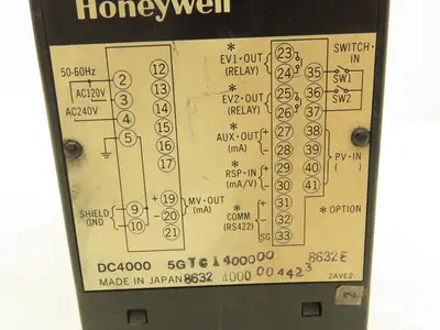 Honeywell DC4000  Digital Temperature Controller DC4000 5GTC1400000 120/240V