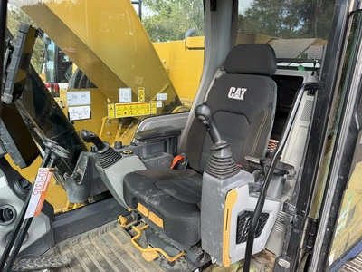 Used 2023 CAT 325 Crawler Excavators Michigan US | Miedema Asset Management Group #1483288