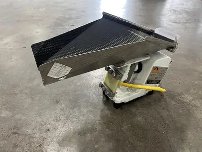 Used 1997 ERIEZ MANUFACTURING CO. HS-5 Vibratory Conveyors British Columbia CA | Steep Hill Equipment Solutions #1354967