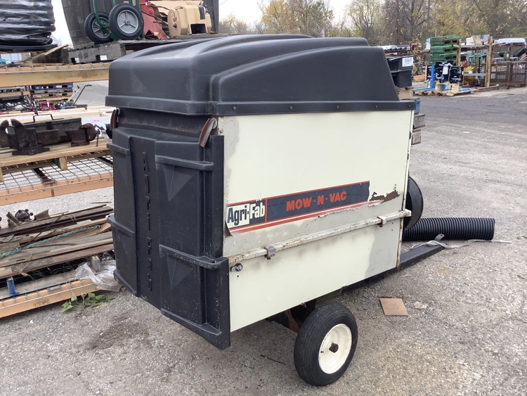 Used _UNKNOWN_ _UNKNOWN_ Portable Litter Vacuum Michigan US | Miedema Asset Management Group #1761234