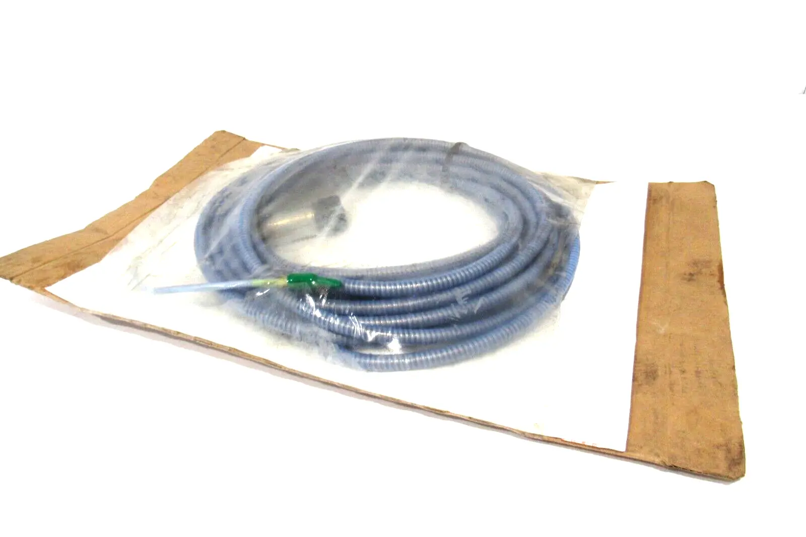 NEW BENTLY NEVADA 330851-04-000-018-90-01-00 SENSOR, PROBE 33085104000018900100
