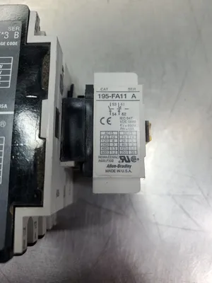 ALLEN BRADLEY 100-A30NZ*3 SERIES B CONTACTOR w/195-FA11 Module. 4-D8