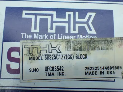 NEW THK SHS25C1ZZ(GK) BLOCK