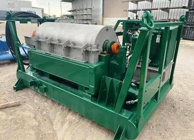 Derrick DE-1000 FHD oilfield decanter centrifuge, 316SS.