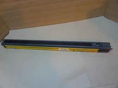 USED LEUZE 68306002