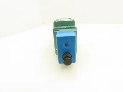 Numatics 123BB400M Pneumatic Directional Solenoid Valve 24VDC  Lot of 3