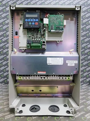 Allen-Bradley -D072A103 PowerFlex 400 AC Drive 50HP 0-320Hz 460AC 72A Used