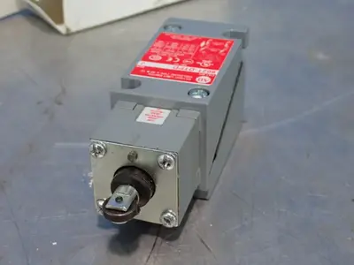 USED ALLENBRADLEY 802TDTPD