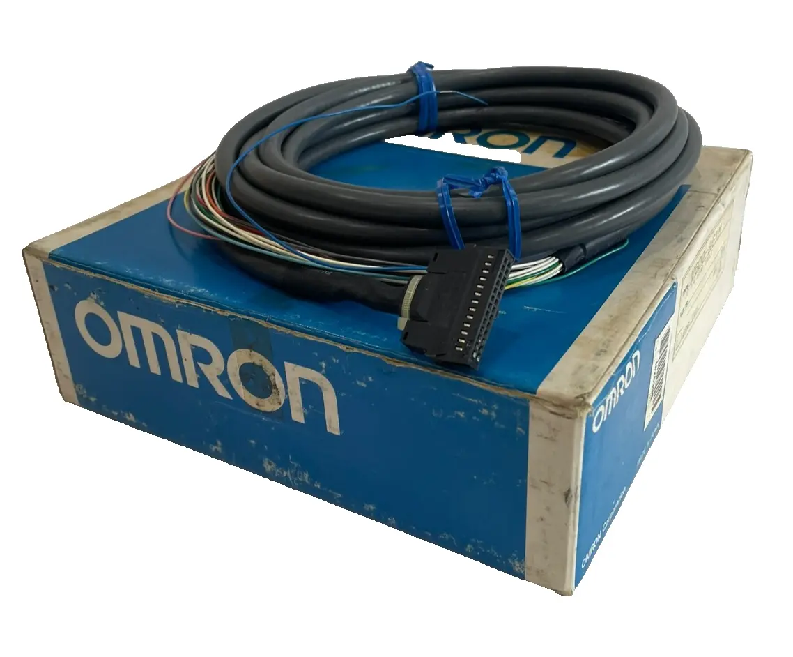 NEW OMRON V600-A61M INTERFACE CABLE 5M V600A61M
