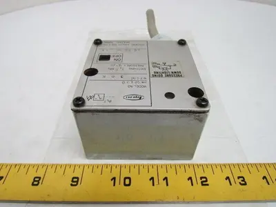 Toyooki Kogyo HW-02 100 HW-02100 Hydraulic Pressure Switch Valve 12-24VDC 171PSI