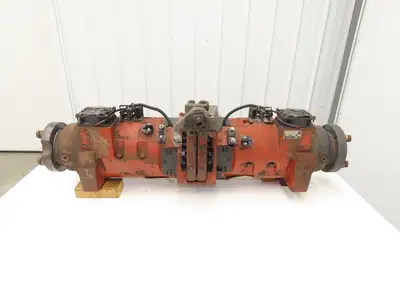 Linde AE18-03 Forklift Dual-Wheel & Motor Front Axle Assembly Off E18C-02