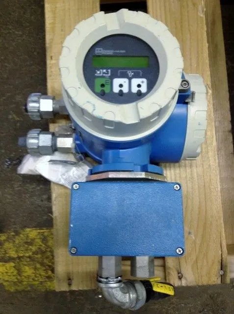 Used Endress Hausser 33FT80-MD1FD11F21A Temperature Control and Mixing Instruments Minnesota US | Peak Machinery, Inc. #289074