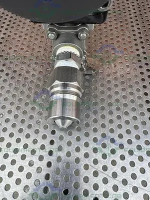 USED FLOWSERVE L 93 SWP4 DIGITAL VALVE POSITIONER W/ 20 39 SN 6 R6 PNEUMATIC ACTUATOR
