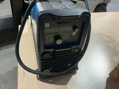 Used MILLER DYNASTY 210-AMP AC/DC TIG AND STICK WELDER Tig Welders Michigan US | Miedema Asset Management Group #1423452