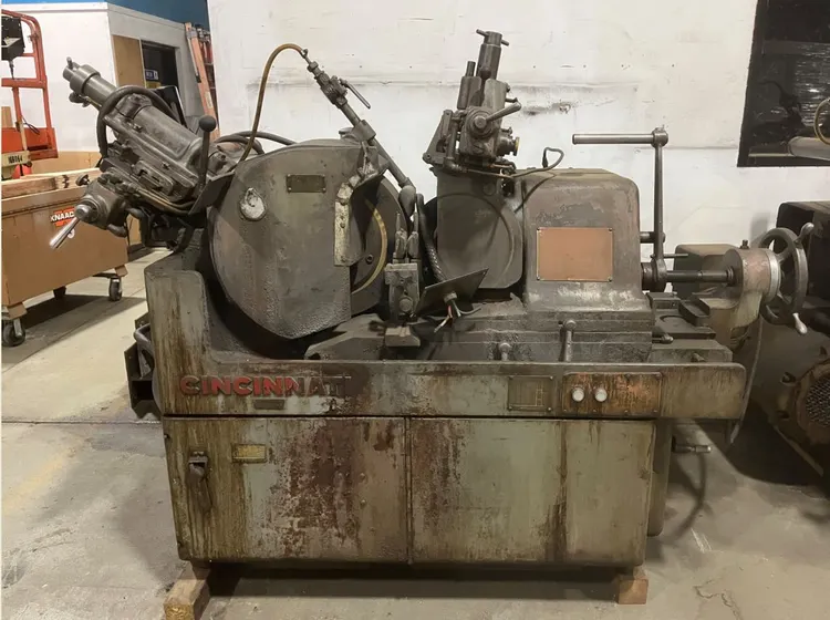 Used Cincinnati 2 0M, S/N: 2M2H5A-119, HYD. DRESSERS Centerless Grinders New Jersey US | Machinery Values #302711