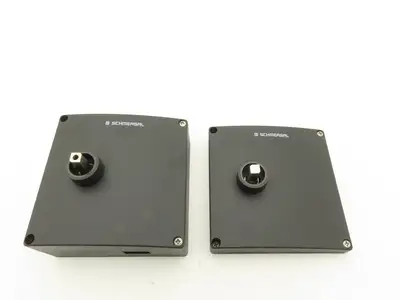 Schmersal AZ/AZM 200-B30-LTAG1P1 Solenoid Interlock Emergency Exit Door Handle