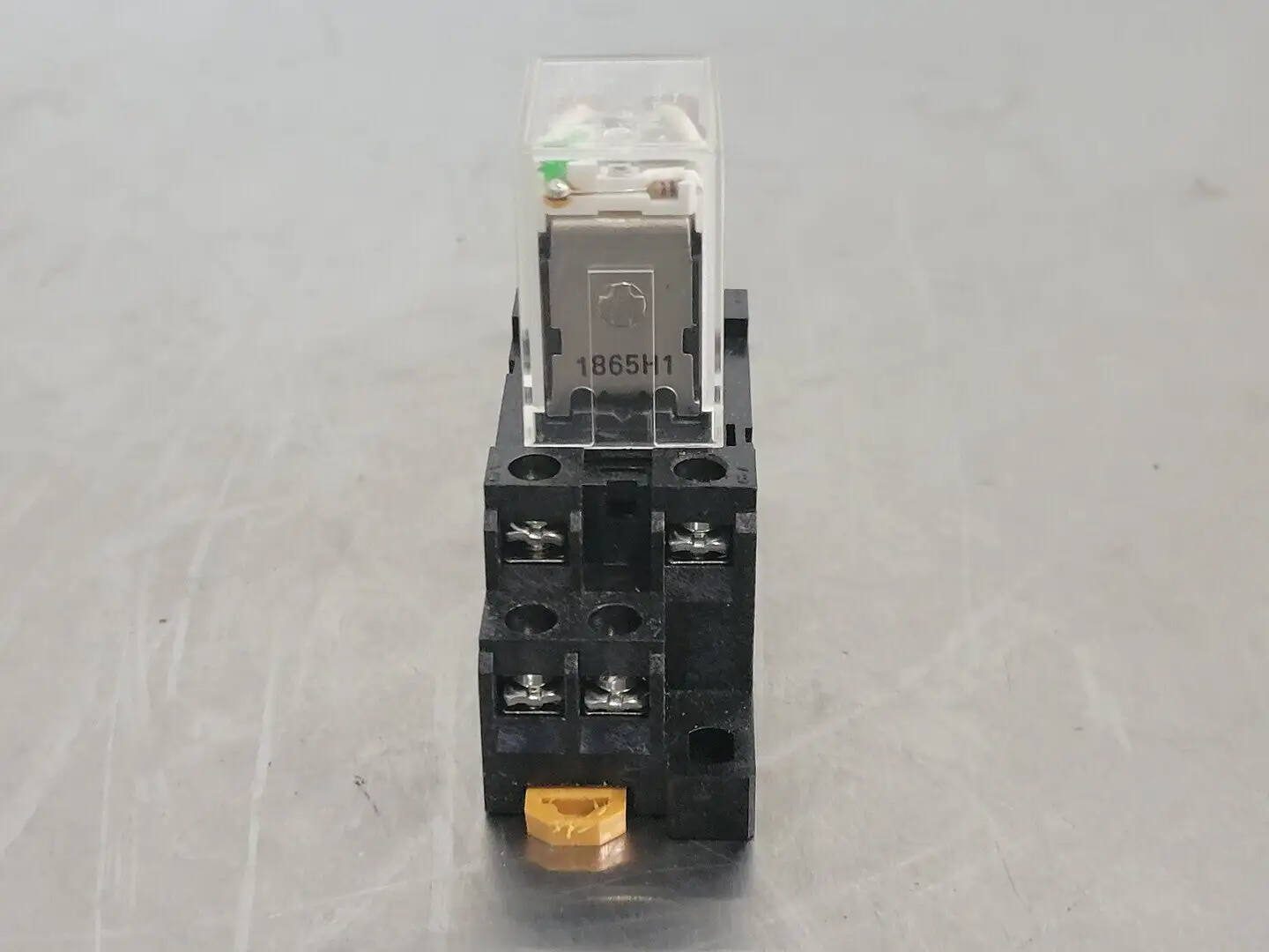 USED OMRON IEC225