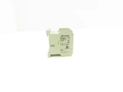 Allen Bradley 700-K31Z Relay 600V 10A 24VDC Coil Series B Lot of 12
