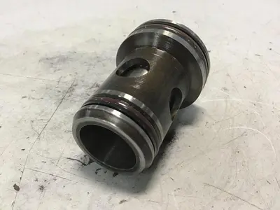USED VICKERS 25-D10-30