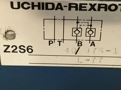 USED UCHIDA Z2S640/975-1