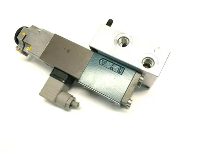 0 811 403 126, 4WRP6EA28S-1X/G24Z4/M | Bosch 0811403126 Hydraulic Proportional Throttle Valve 4WRP6EA28S-1X/G24Z4/M - Used