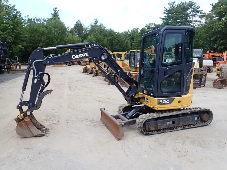 Used 2022 DEERE 30G Crawler Excavators - Mini Massachusetts US | Brookside Equipment Sales #1425681