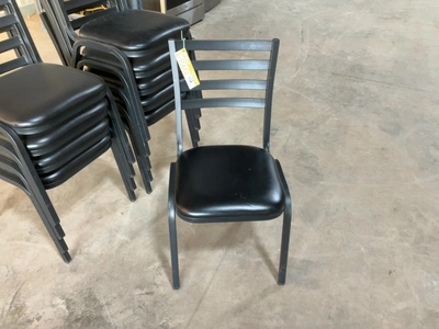 Used LOT OF (10) METAL CHAIRS WITH PADDED SEATS Party/Banquet Supplies Michigan US | Miedema Asset Management Group #1761576