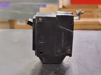 Used GENERAL ELECTRIC THQB120 Switchgears British Columbia CA | Lenmark #241532