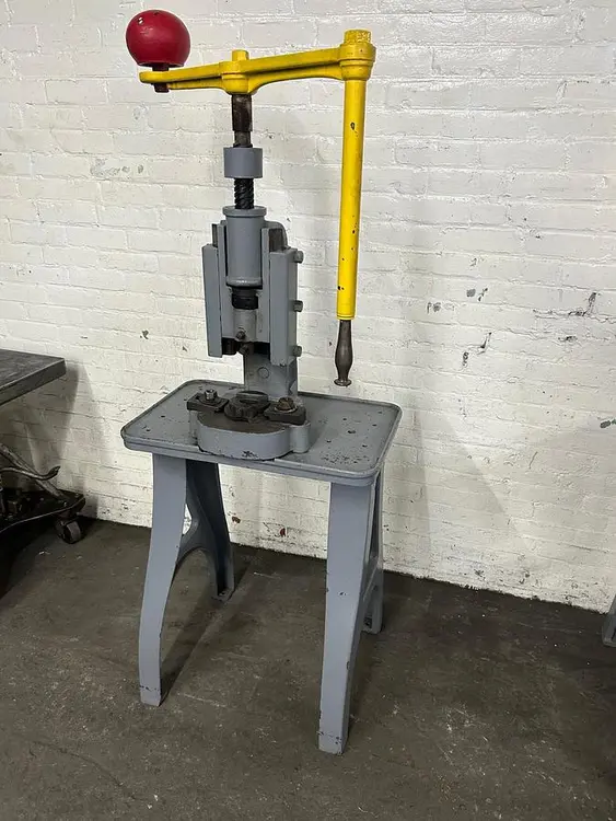 Used H. BLUNDELL & CO _UNKNOWN_ Arbor Presses | Gold Machinery #439229