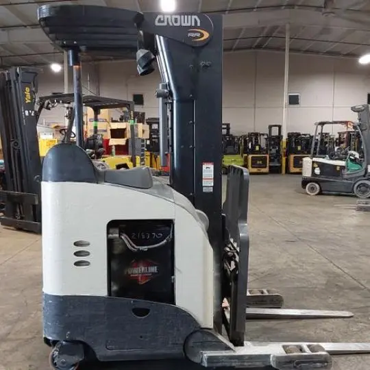 USED 2016 CROWN RR5725-45