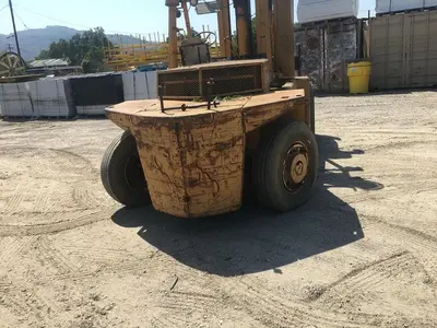 USED CATERPILLAR V300